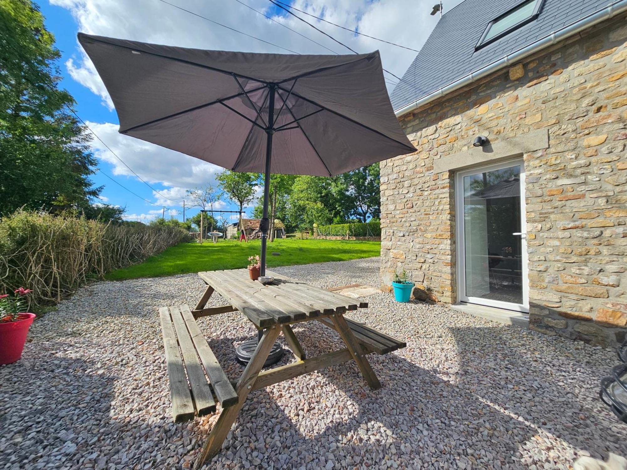 L'Escapade, Maison De Campagne Etienville 外观 照片